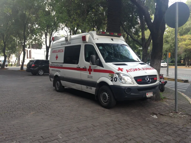 Ambulancia de la Cruz Roja Mexicana